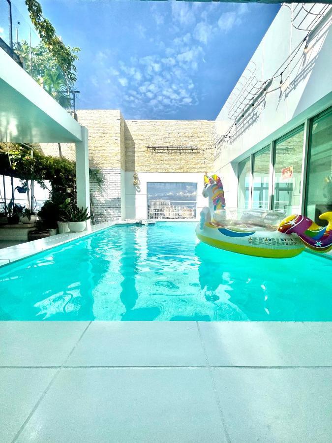 Căn hộ White Penthouse-rooftop Pool Private -central