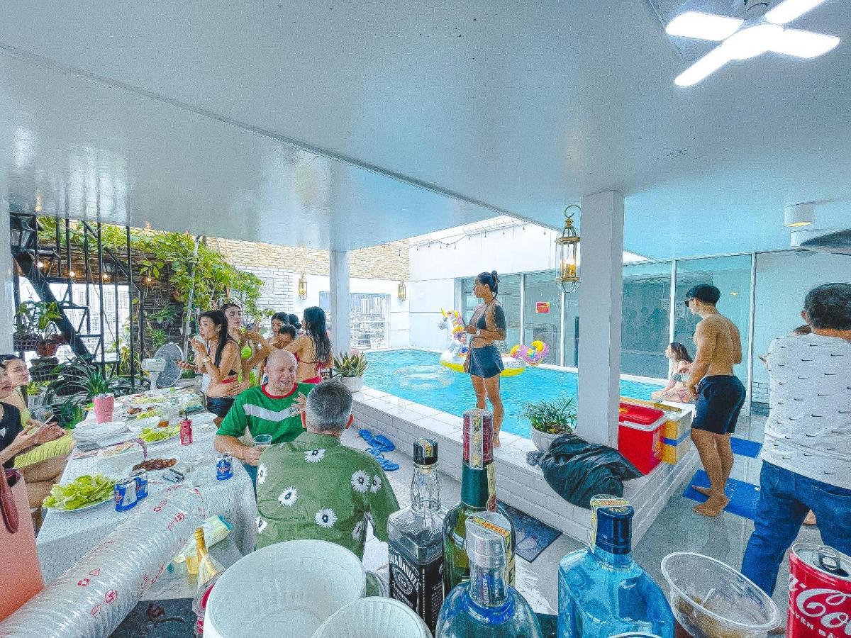 White Penthouse-rooftop Pool Private -central TP. Hồ Chí Minh