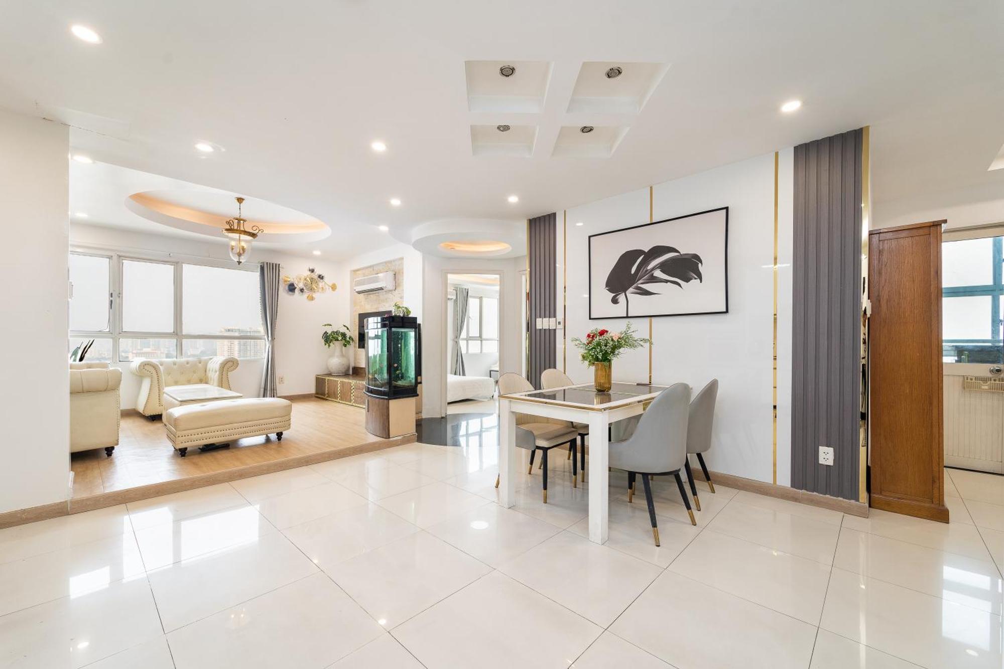 Căn hộ White Penthouse-rooftop Pool Private -central TP. Hồ Chí Minh